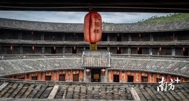 花萼樓是梅州客家文化的“名片”之一。