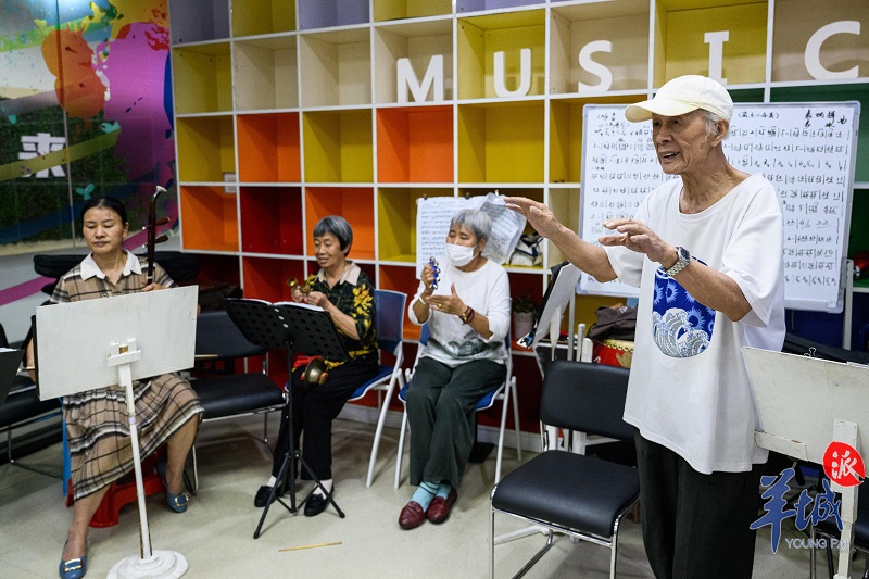 市民在進(jìn)行音樂活動(dòng)