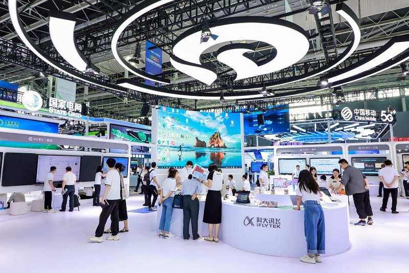 展會上，科大訊飛帶來搭載“訊飛星火”的羚羊工業(yè)互聯(lián)網(wǎng)平臺。（受訪者提供）