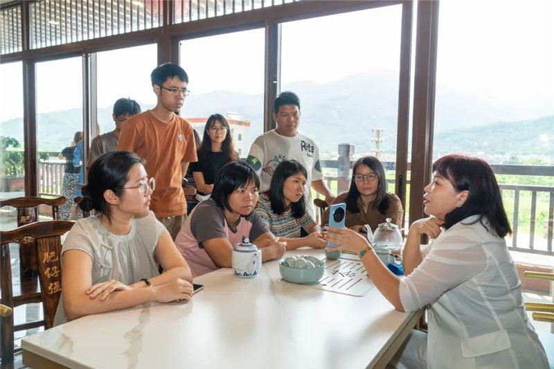 網(wǎng)絡(luò)達(dá)人進(jìn)行教授。