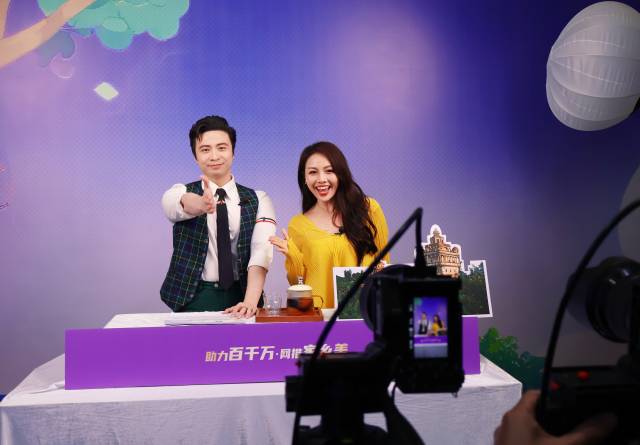 直播間里江門優(yōu)品正熱銷。 南方+ 張婧媛 拍攝