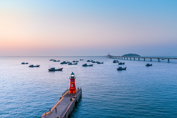 南澳大橋和啟航廣場(chǎng)