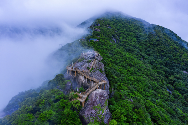 羅浮山登山棧道